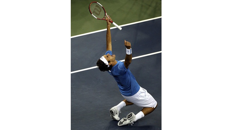 212/218 - Roger Federer of Switzerland, 2006. © Getty Images
