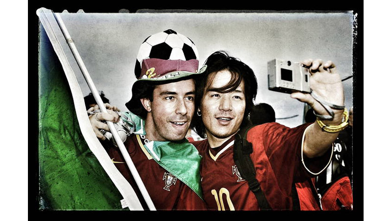 42/42 Portugal fans World Cup Korea and Japan 2002