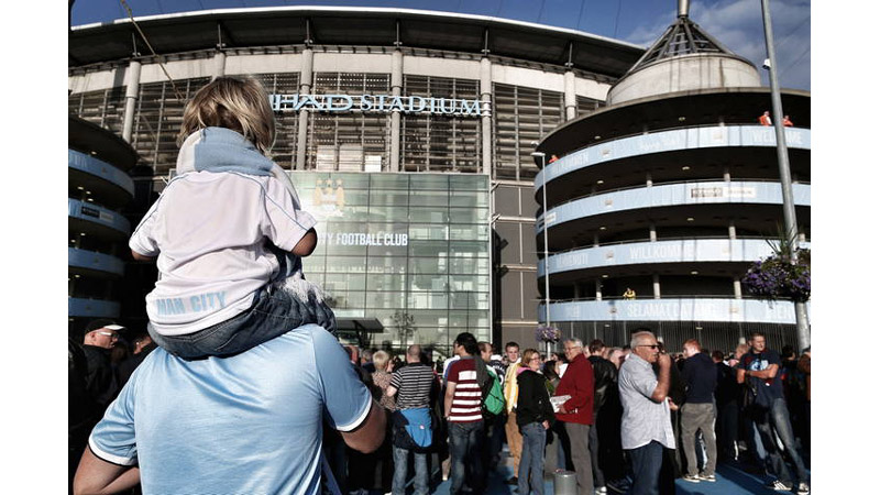 18/42 A young Manchester City fan, Manchester, England 2013