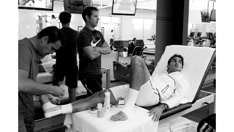 15/16 Roger Federer, Cincinnati August 2011 for Nike.